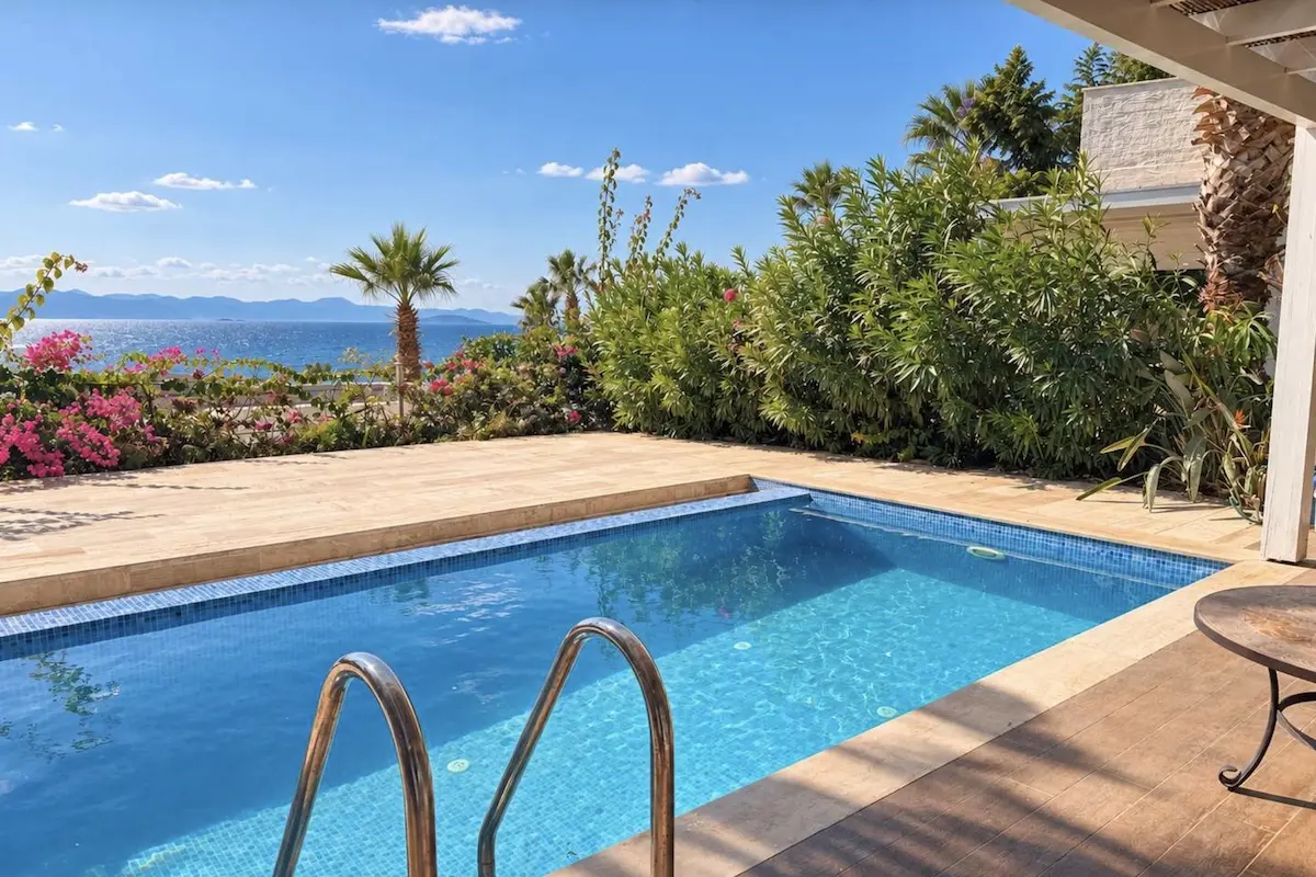 Private pool